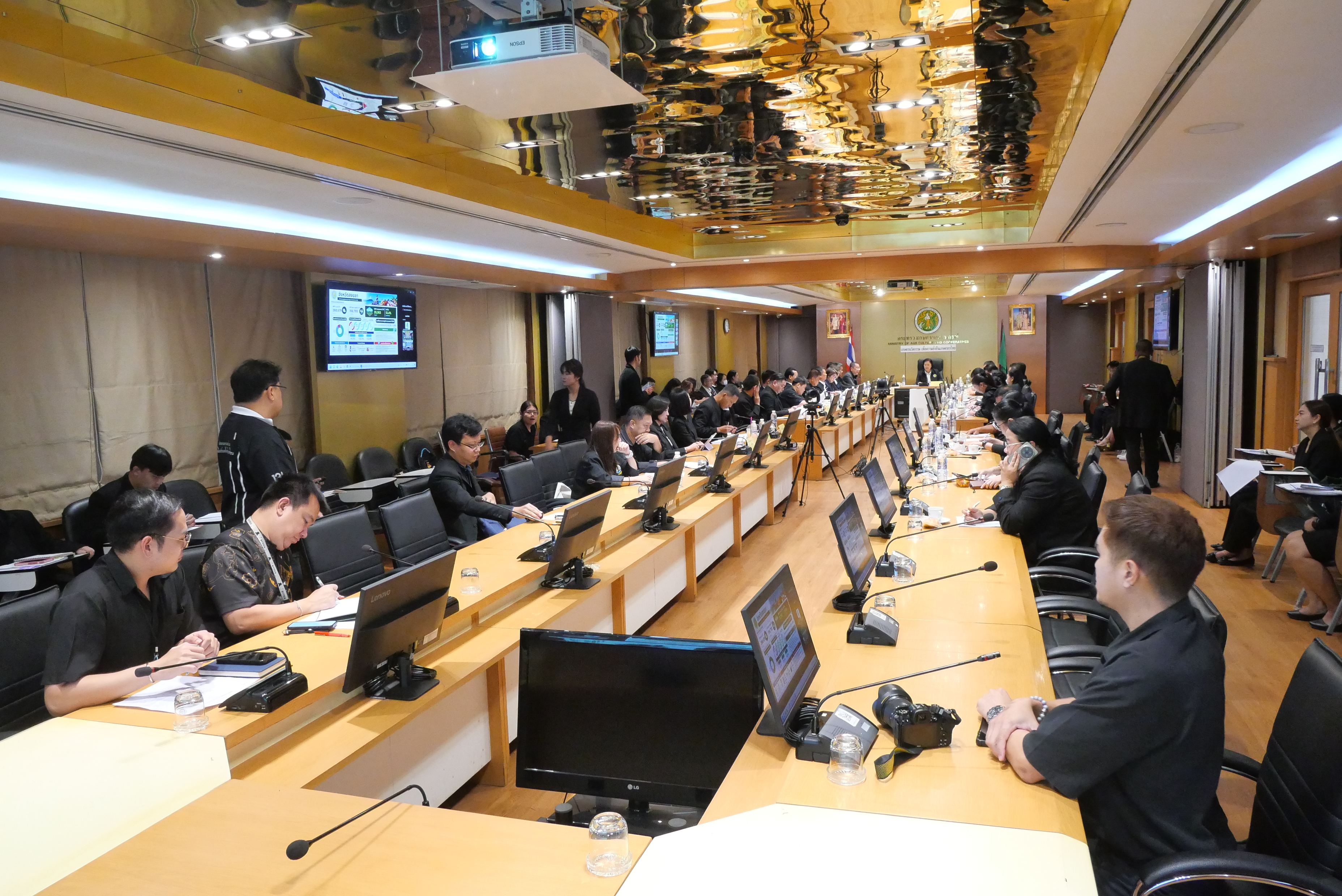 title - รองเลขาธิการ ส.ป.ก. ประชุมเตรียมความพร้อมในการสนับสนุนการประชุมคณะรัฐมนตรีอย่างเป็นทางการนอกสถานที่ ครั้งที่ 1/2569 ณ จังหวัดสงขลา และติดตามการตรวจราชการกลุ่มจังหวัดภาคใต้ 